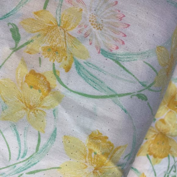 Vtg 70s Pequot 2 pc Sheet Set Double Full Fitted Flat Floral Cottage Yellow - Picture 2 of 3